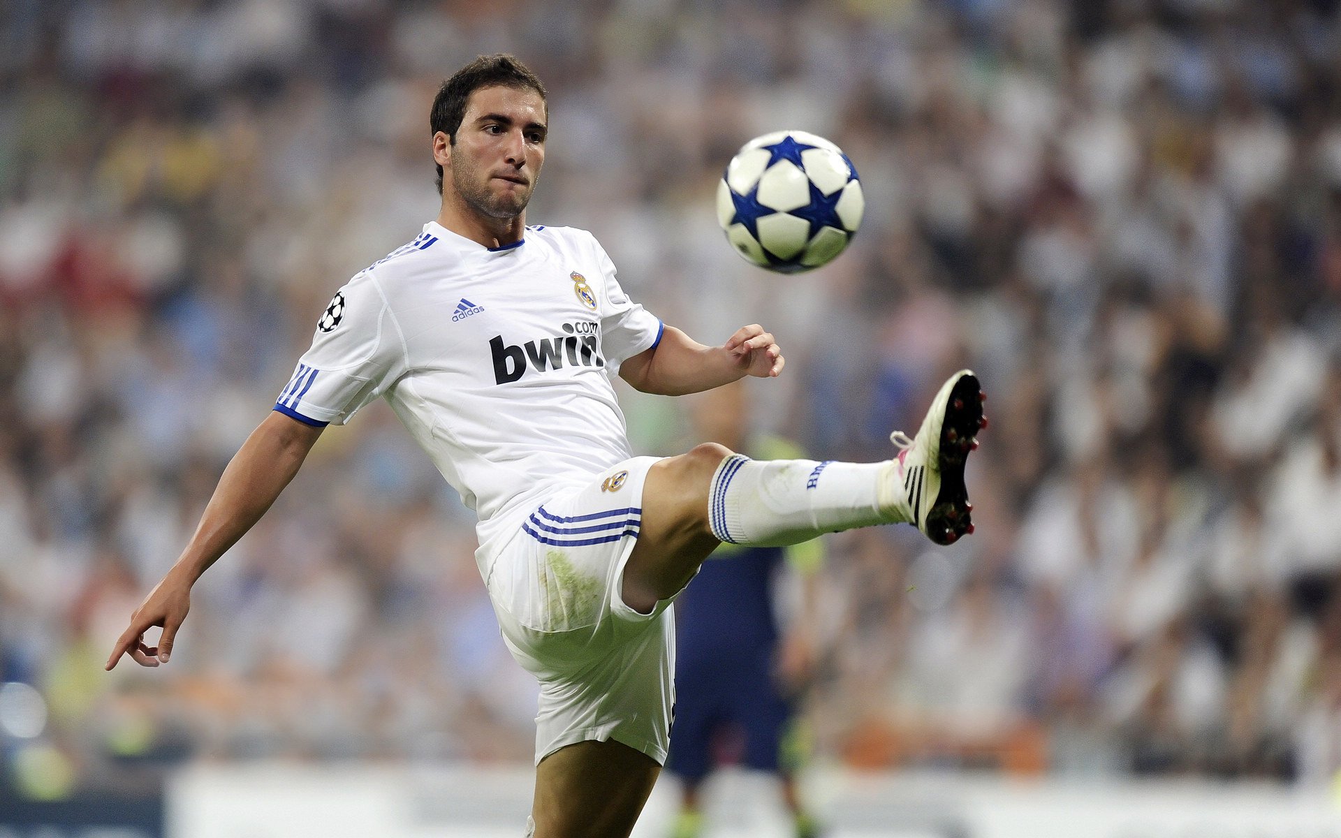 哈登刷新里程碑，北京国安四强战力克巴黎圣日耳曼，晋级概率达70％(战国七雄为什么秦国能统一)